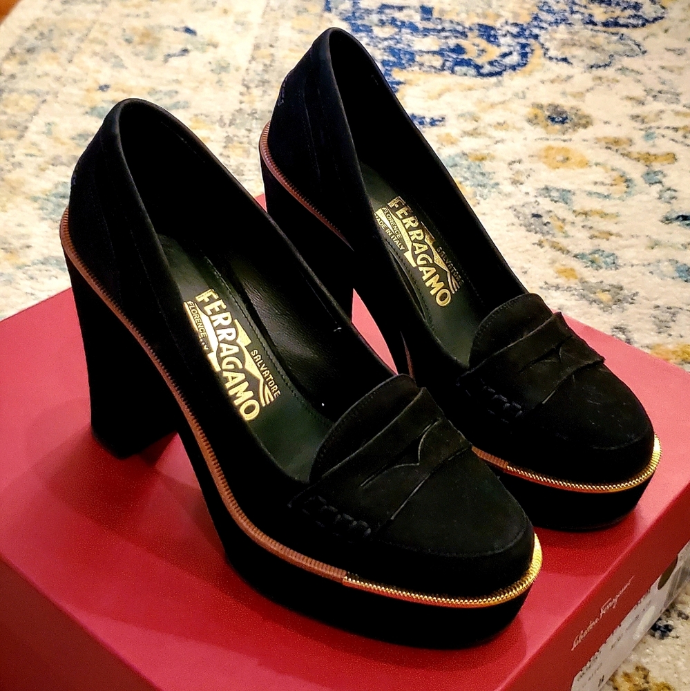 ♠️ FERRAGAMO Black Goccia Platform Loafers